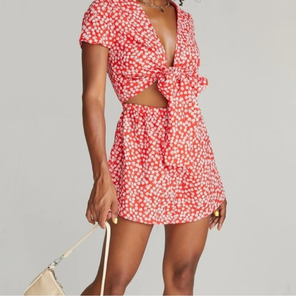 Princess Polly Tie Front Romper/Playsuit